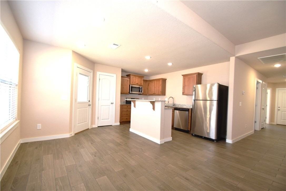 1572 Sandpiper St - Photo 2 of 20