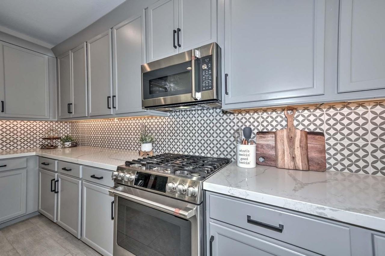 25756 N 140th Ln - Photo 7 of 50