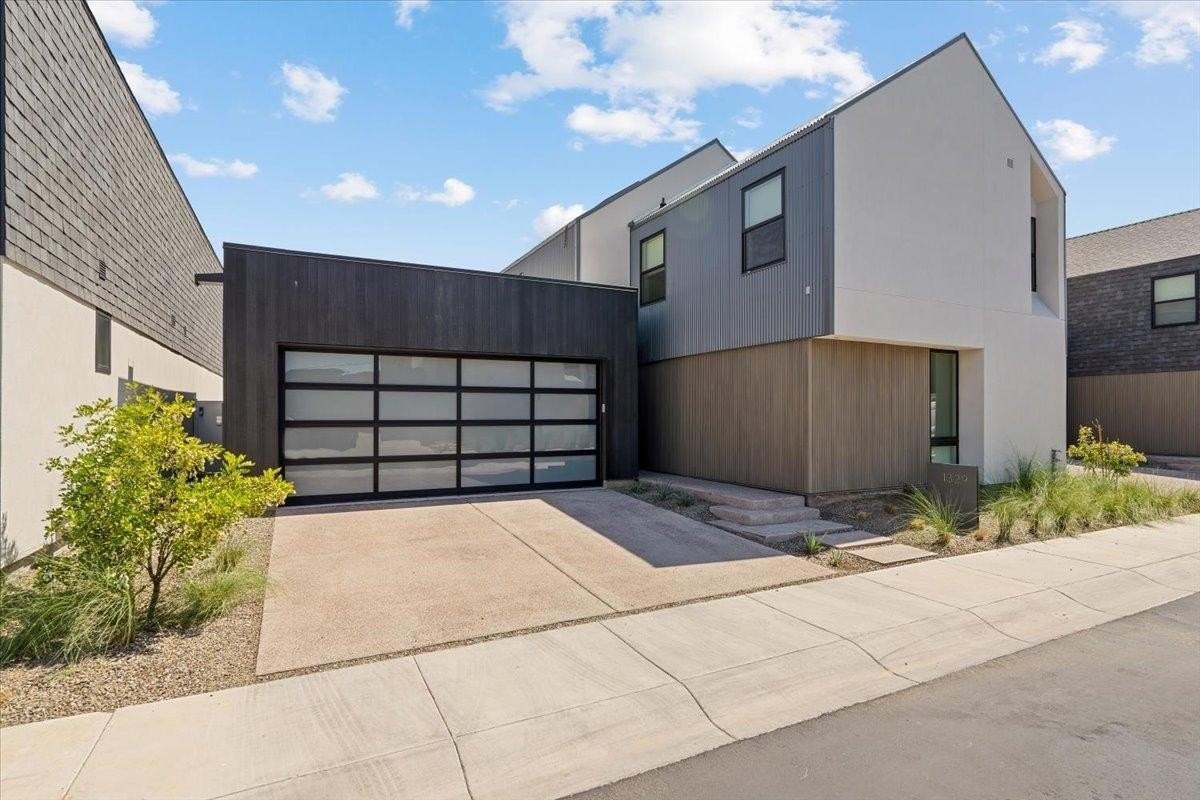 1329 E Pomelo Grove Ln - Photo 7 of 45