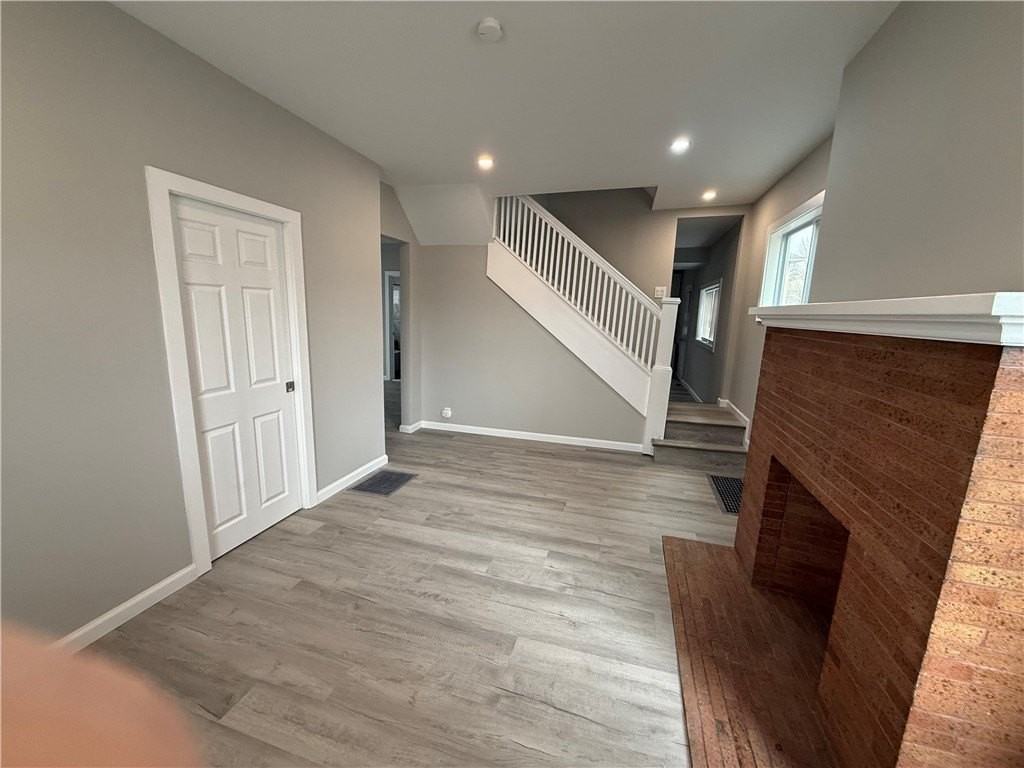 14 Willow Pl - Photo 2 of 10
