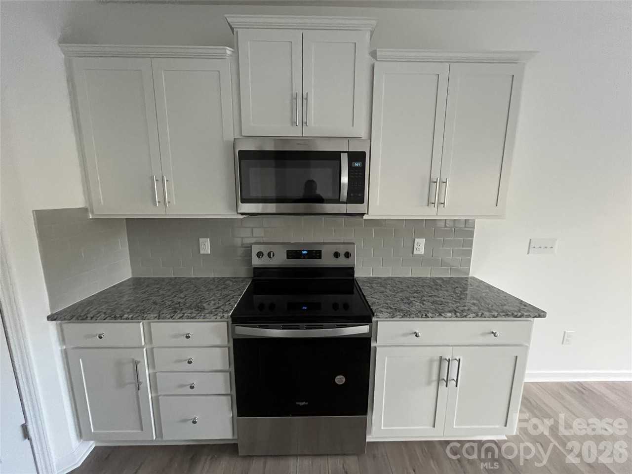17022 Patron Dr - Photo 6 of 15