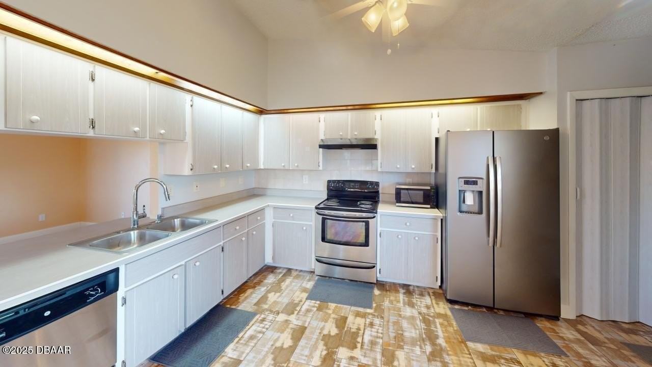 2219 Umbrella Tree Dr - Photo 5 of 22