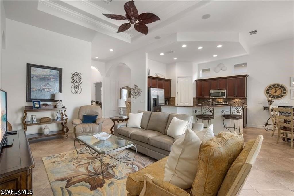 6476 Caldecott Dr - Photo 4 of 27