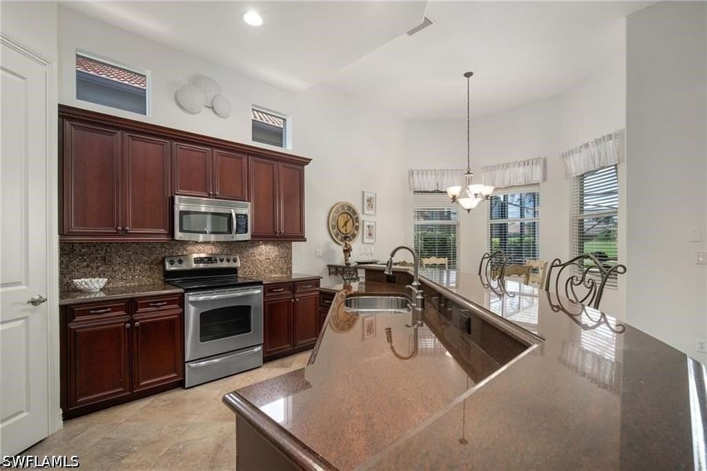 6476 Caldecott Dr - Photo 5 of 27