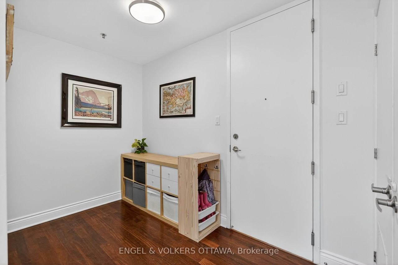 323 Winona Avenue 204 - Photo 5 of 44