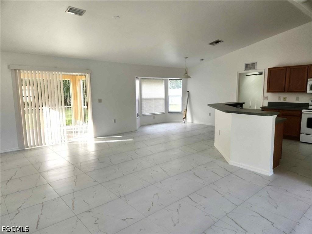 14980 Coopers Hawk Way - Photo 2 of 35