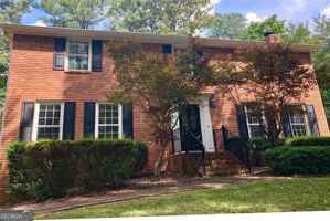 featured image of 2408 Crooked Tree Ct