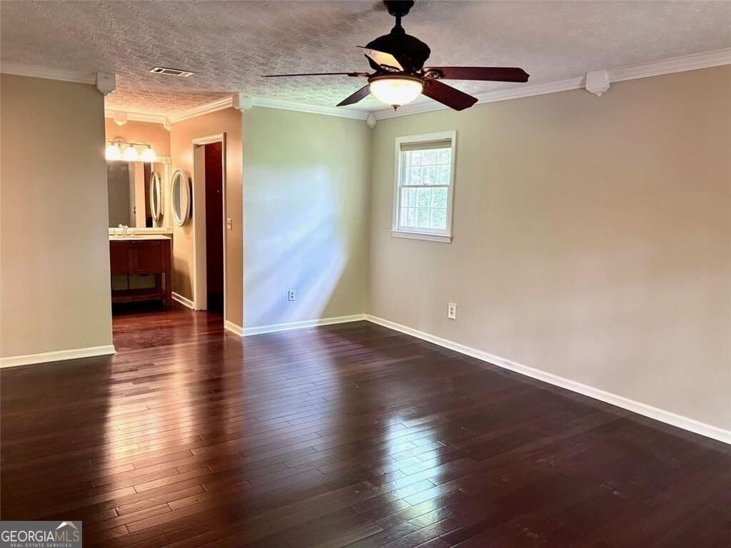 2408 Crooked Tree Ct - Photo 6 of 25
