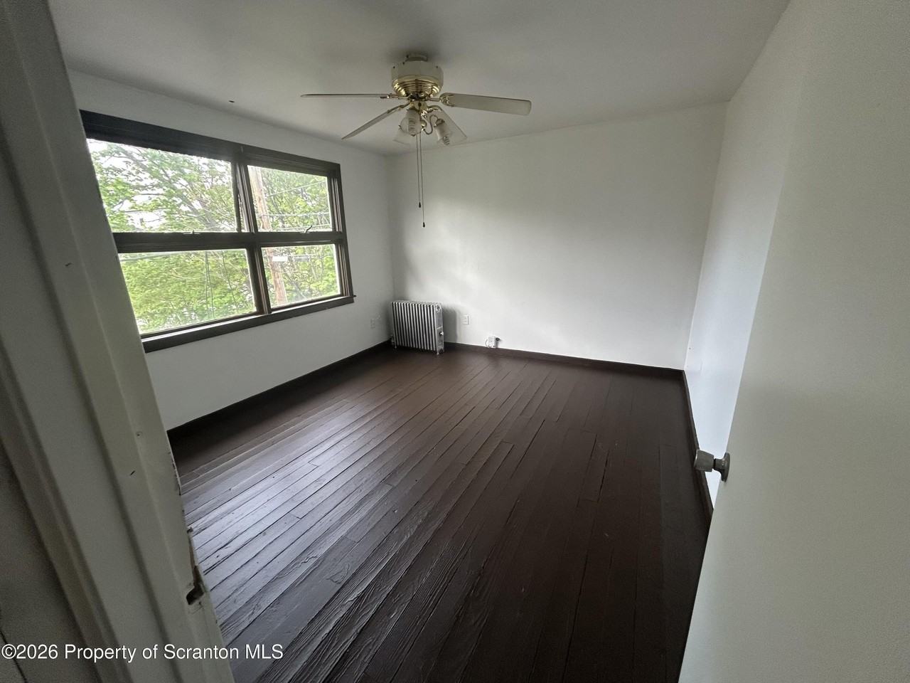 717 E Elm St #REAR - Photo 7 of 9