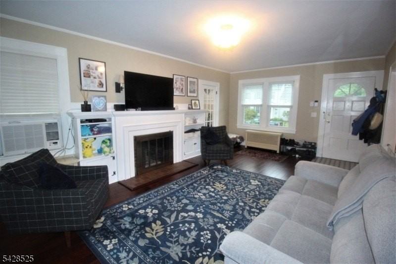 232 Belvidere Ave - Photo 2 of 15