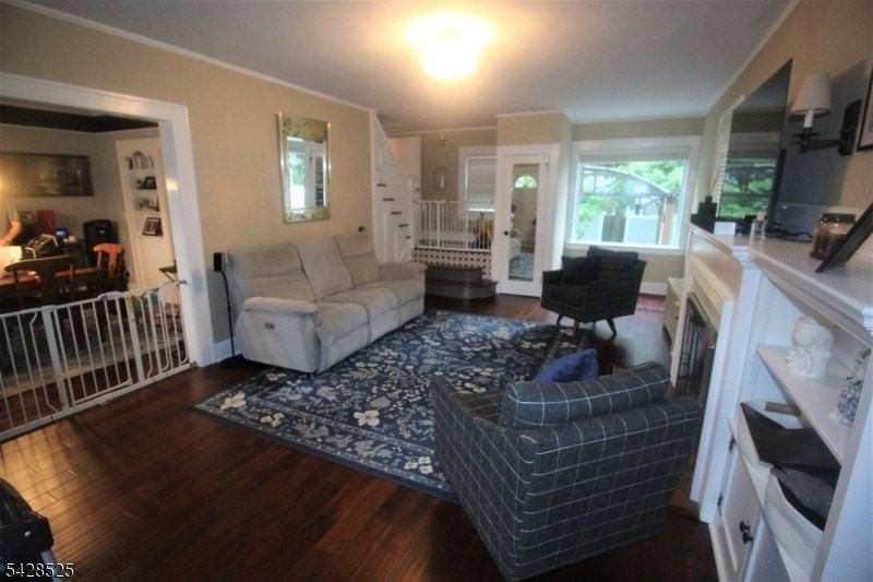 232 Belvidere Ave - Photo 3 of 15