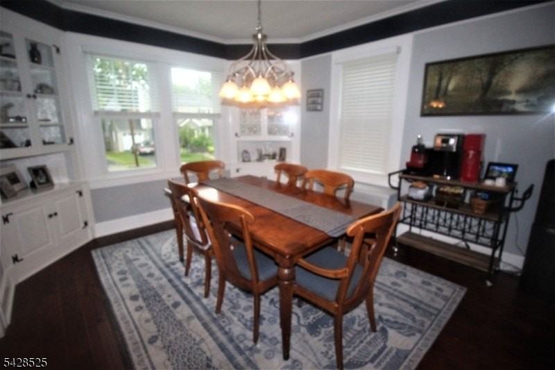 232 Belvidere Ave - Photo 4 of 15