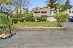 featured image of 23 Arnold Rd