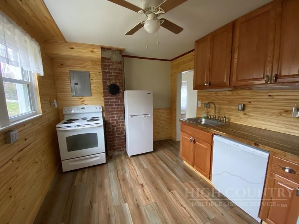 11 E 5th St - Photo 3 of 11