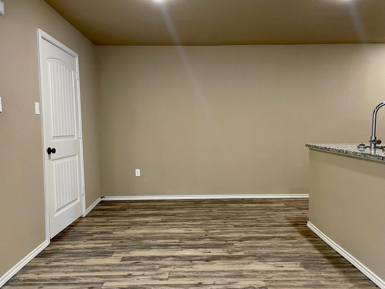 1019 Preston Trl #A - Photo 2 of 13