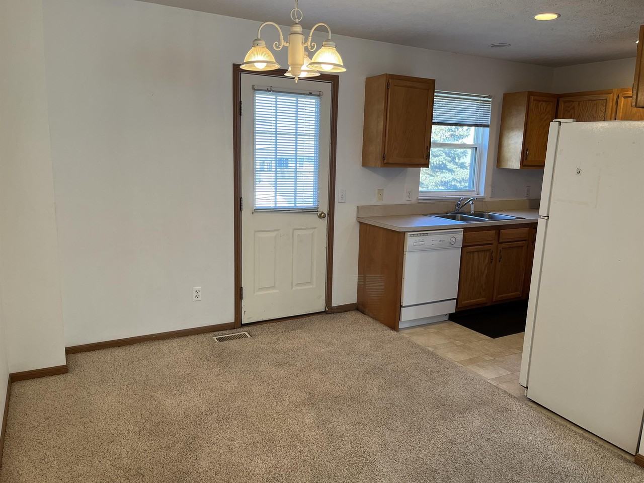 378 Harbor Town Ct #3 - Photo 2 of 15