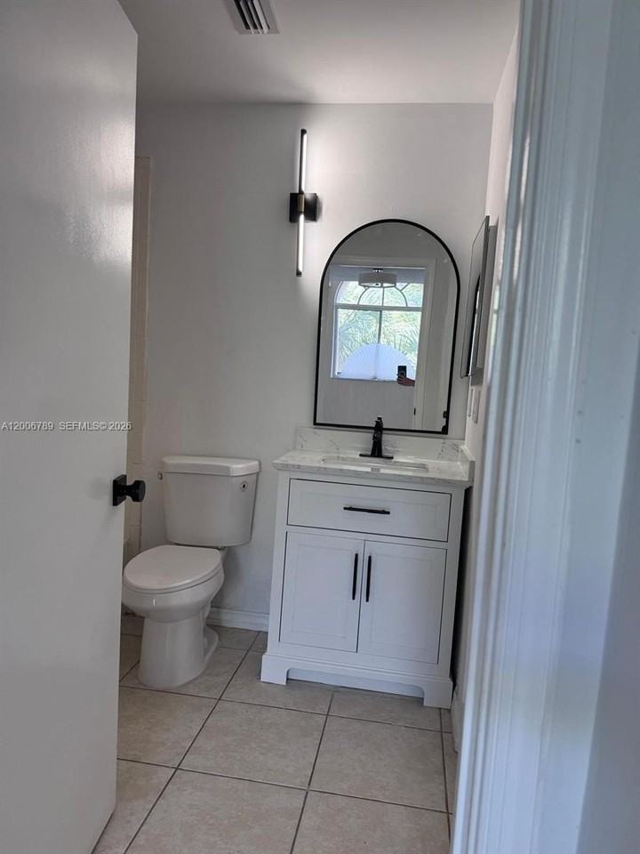1304 Glenmoor Dr #1304 - Photo 6 of 13