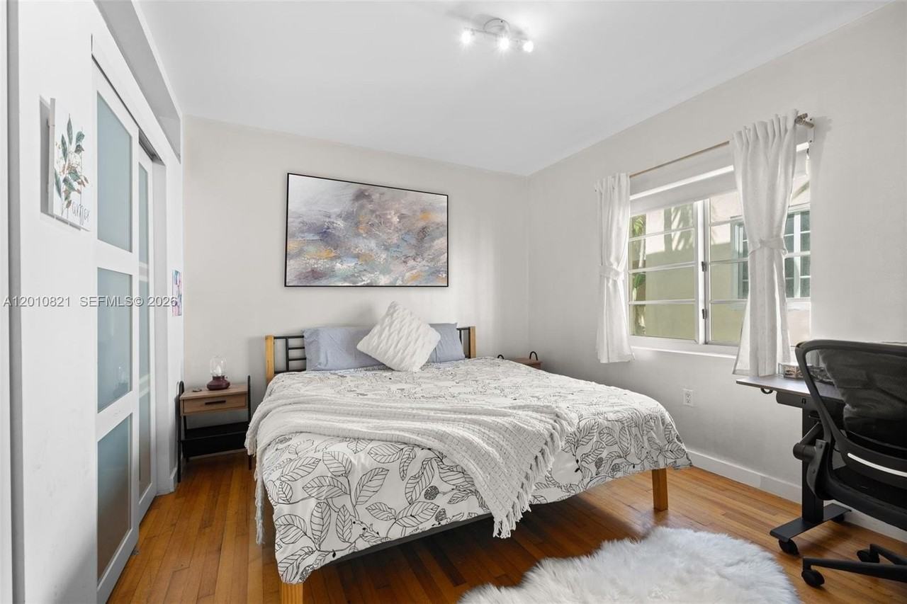 920 Euclid Ave #8 - Photo 5 of 14