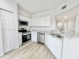 featured image of 2311 Belmont Ln #2311