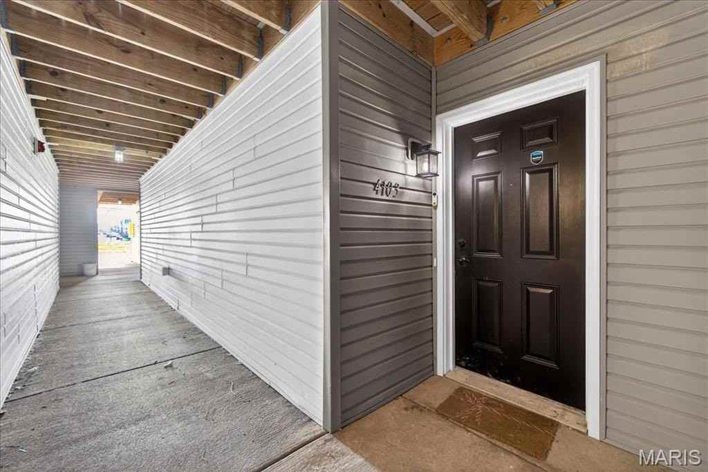 4103 Spring River Dr - Photo 2 of 18