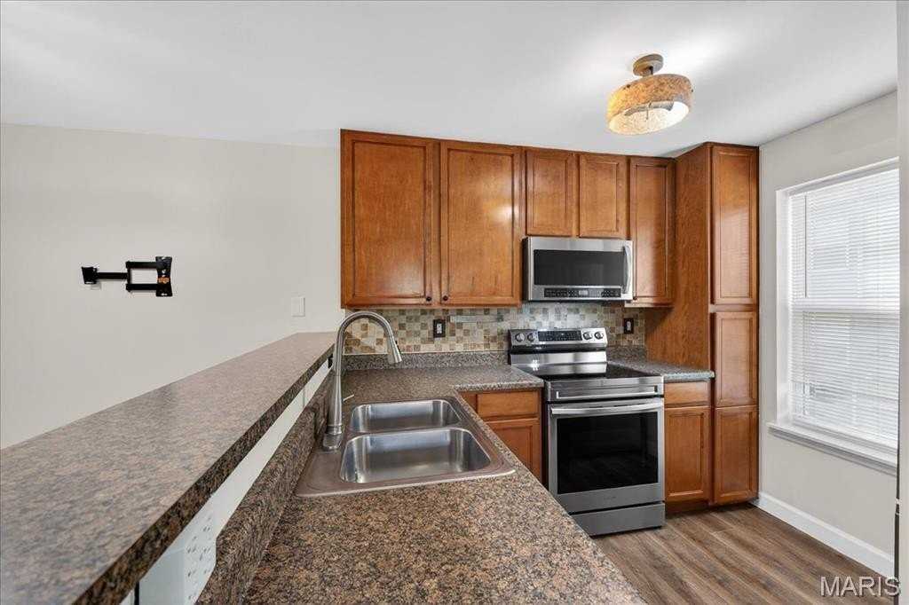 4103 Spring River Dr - Photo 7 of 18