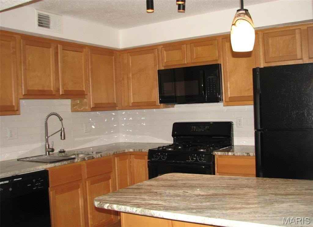 1380 Willow Brook Cove Ct #1 - Photo 3 of 13