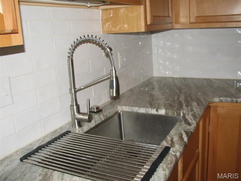 1380 Willow Brook Cove Ct #1 - Photo 5 of 13