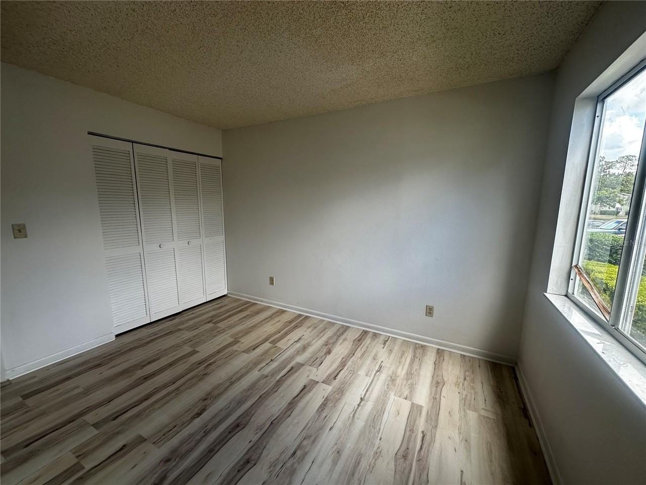 593 Fairways Cir #A - Photo 3 of 11