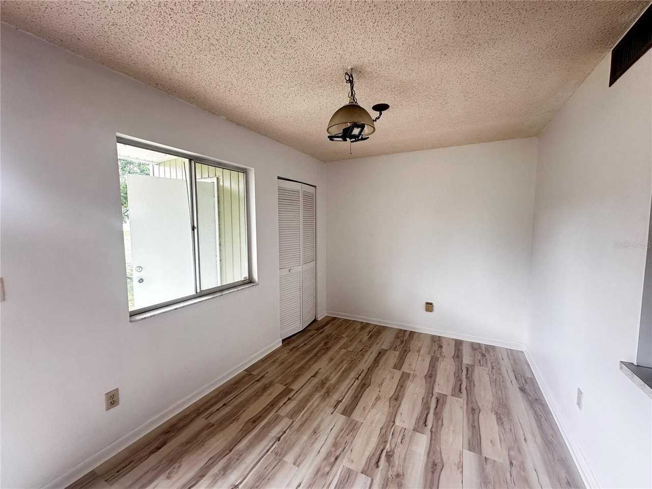 593 Fairways Cir #A - Photo 4 of 11