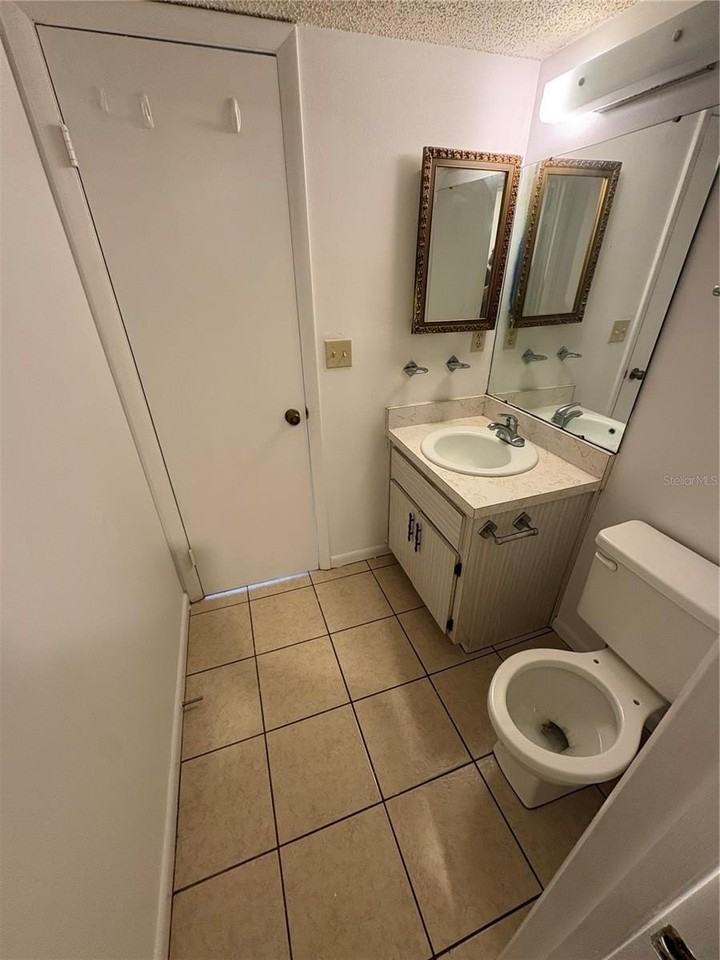 593 Fairways Cir #A - Photo 7 of 11