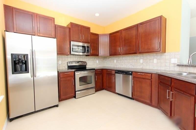 5532 Kinglethill Dr - Photo 2 of 22