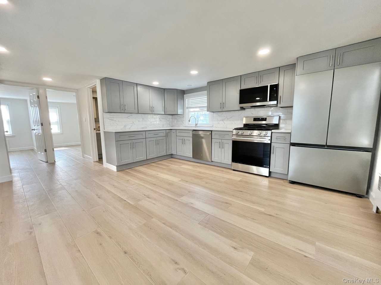 237 Woodland Ave #2 - Photo 7 of 12
