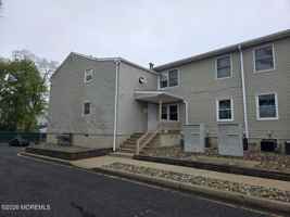 featured image of 213 Main St #7