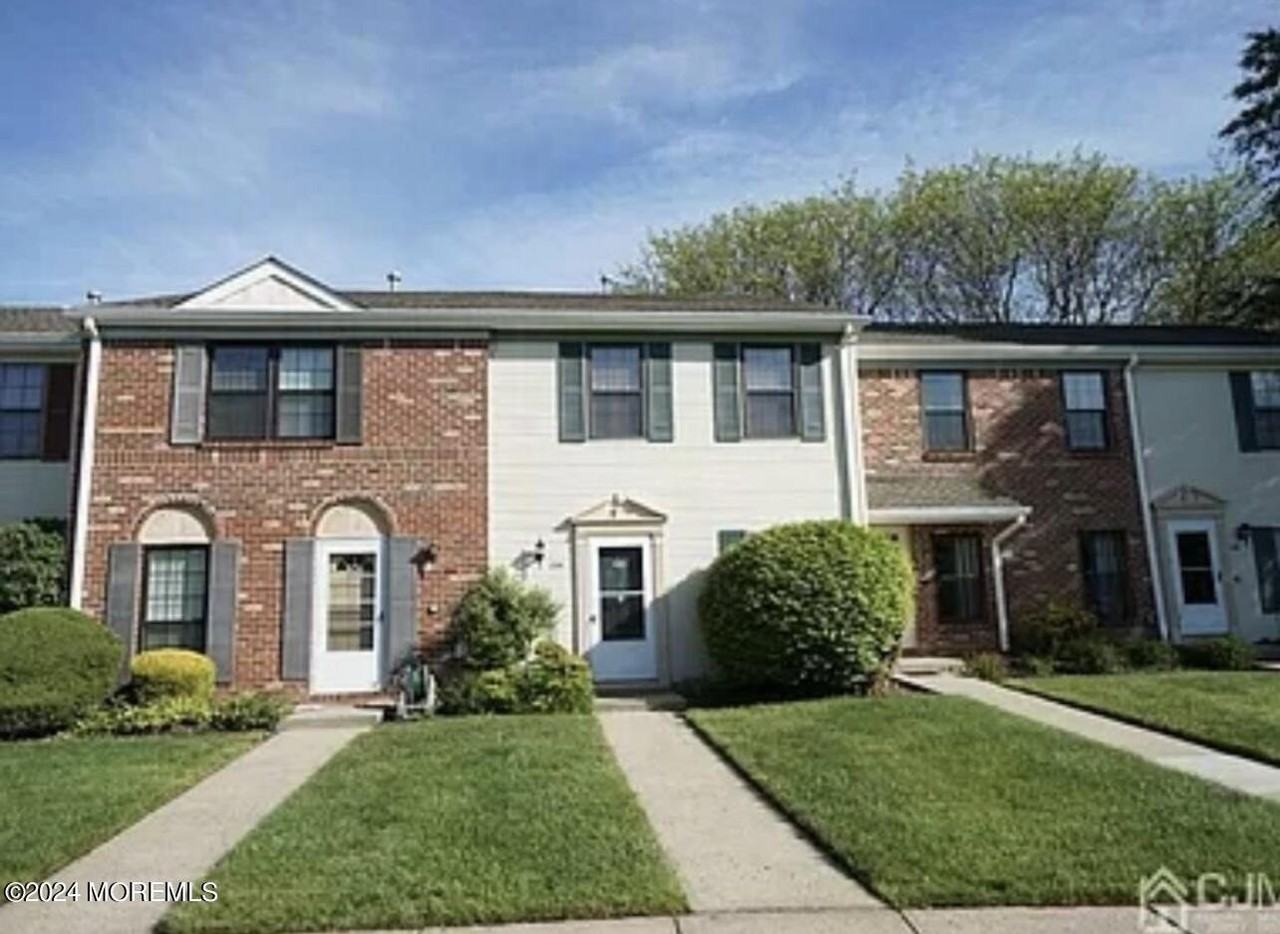 254 Bromley Pl #254 - Photo 2 of 28