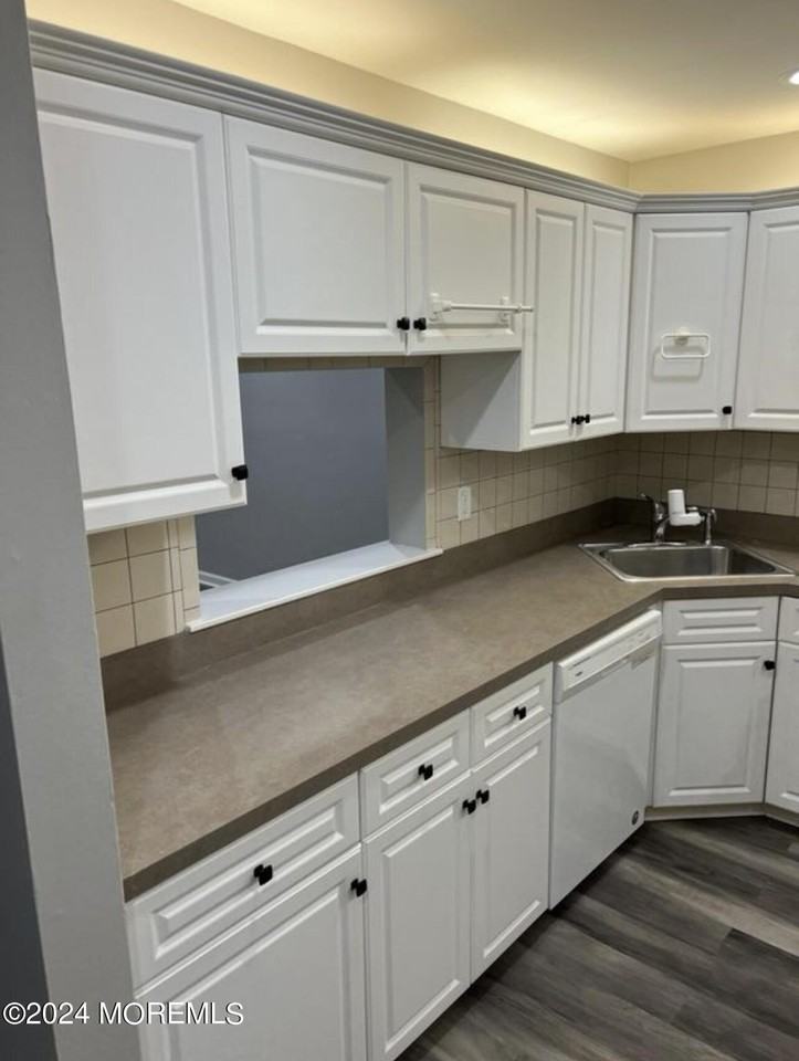 254 Bromley Pl #254 - Photo 5 of 28