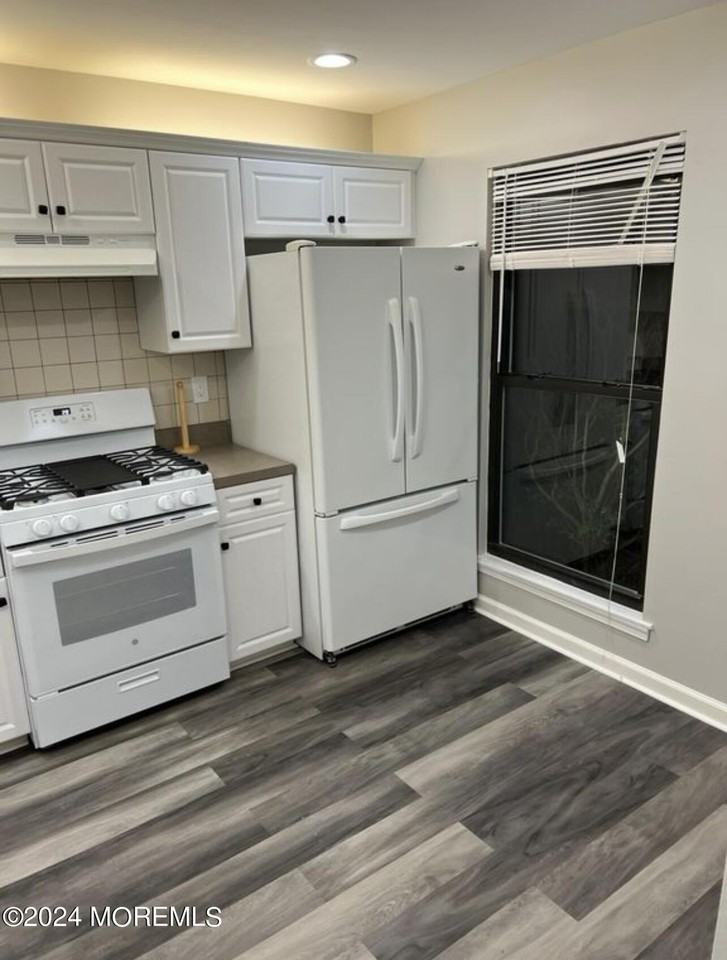 254 Bromley Pl #254 - Photo 6 of 28