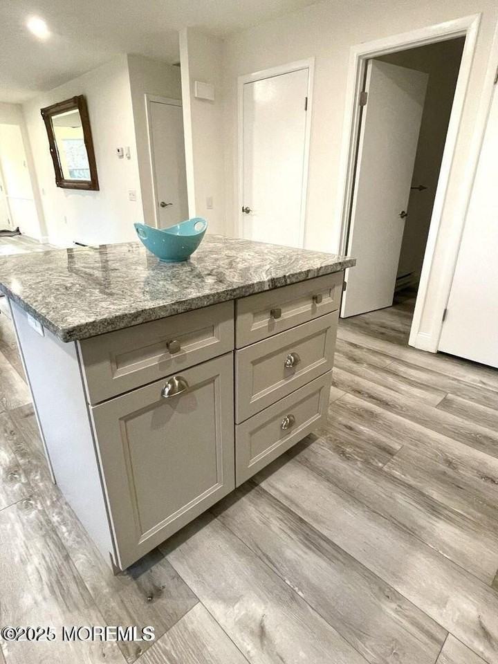 19B Maplewood Dr #52 - Photo 5 of 21