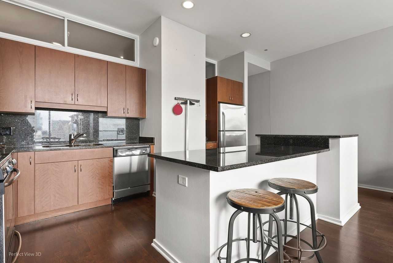 65 E Monroe St #4418 - Photo 7 of 20