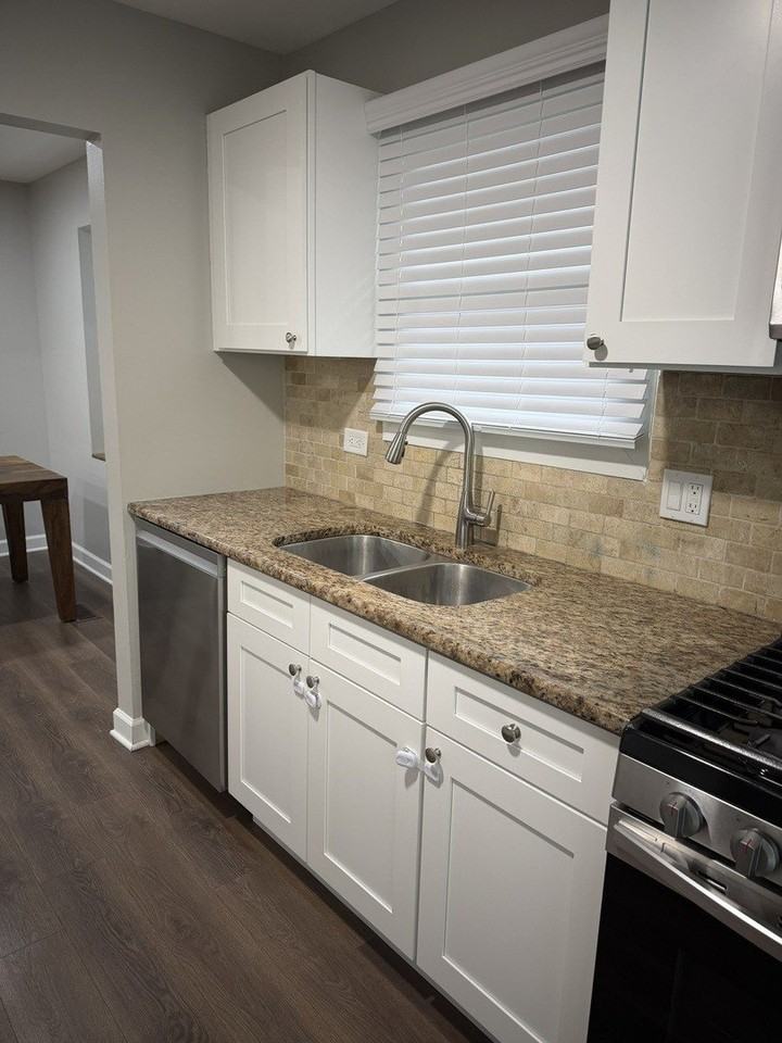 1201 Haverhill Cir - Photo 6 of 16