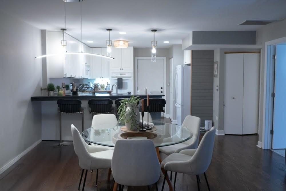 1812 S Clark St #16 - Photo 4 of 14