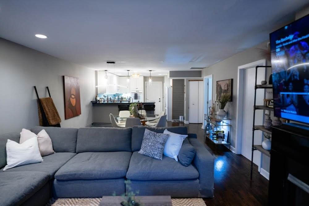 1812 S Clark St #16 - Photo 5 of 14