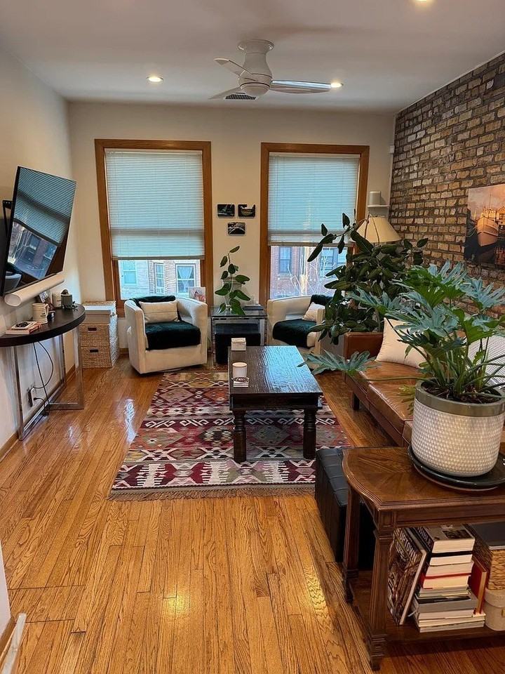 852 W Diversey Pkwy #3F - Photo 3 of 25