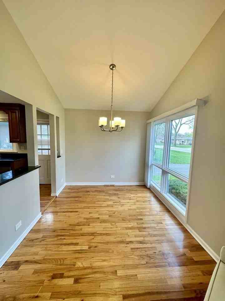 1243 S Mitchell Ave - Photo 4 of 25