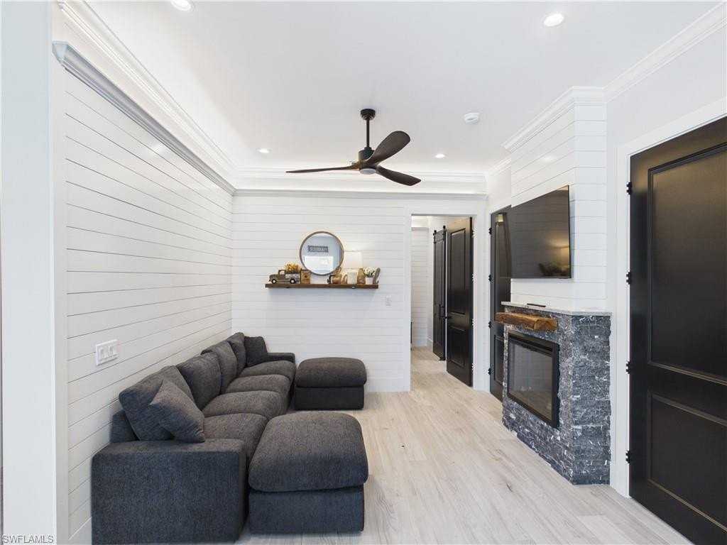 3650 Sunset Blvd - Photo 4 of 26