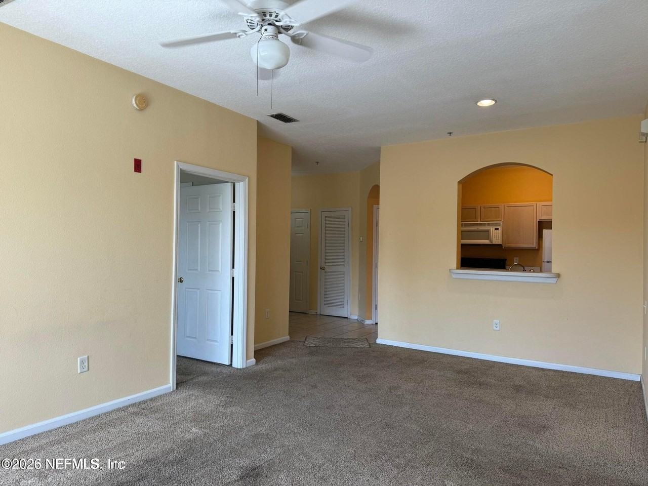 10550 Baymeadows Rd #811 - Photo 5 of 14