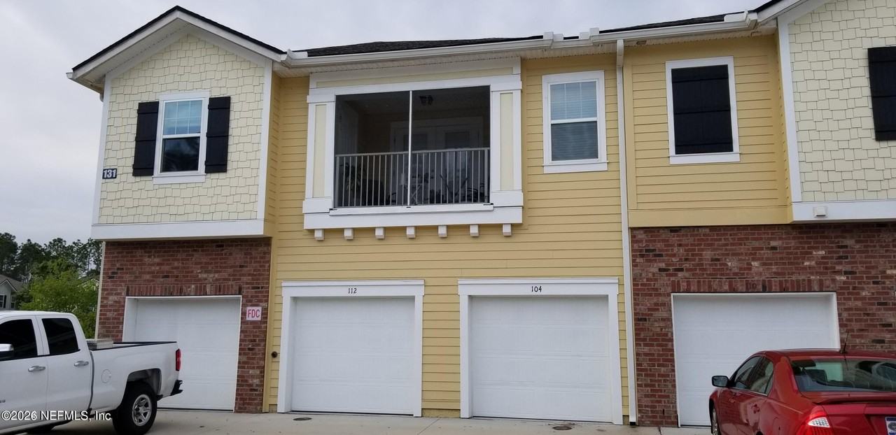 131 Burnett Ct #104 - Photo 2 of 27