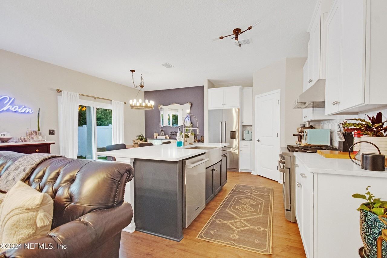 2054 Dutton Island Oaks Way - Photo 6 of 24