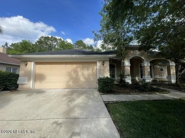8907 Hampton Landing Dr E - Photo 2 of 50