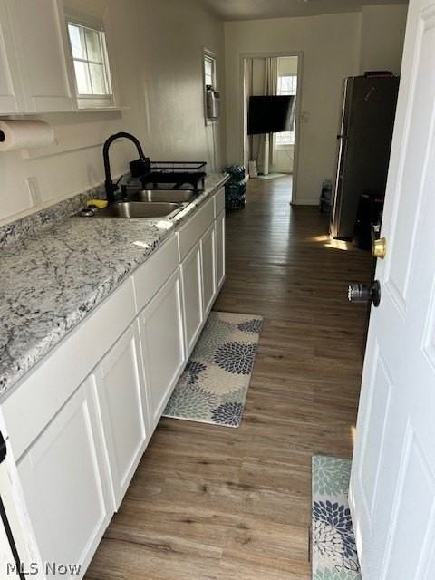 155 Fernwood Ave - Photo 6 of 14