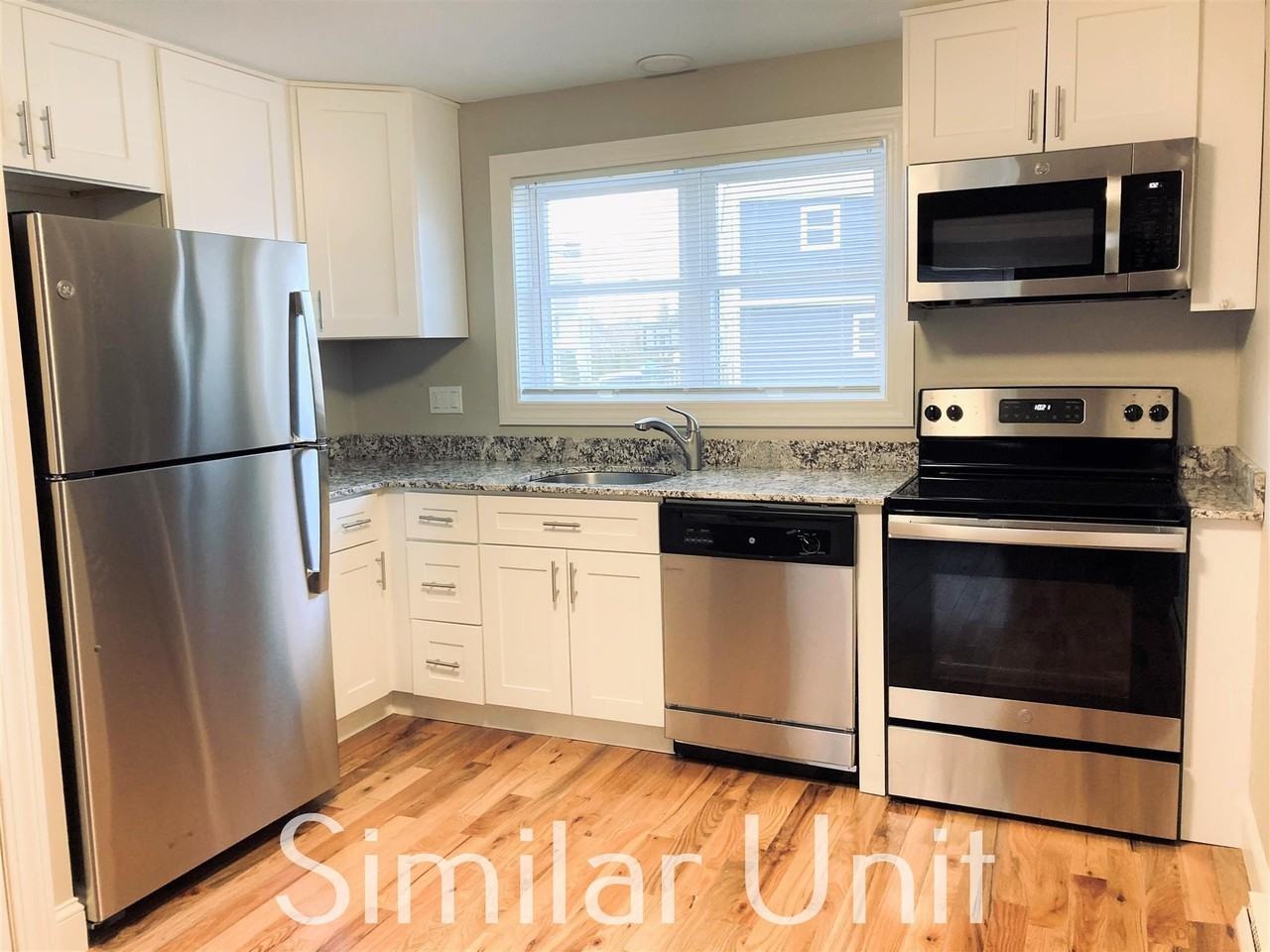 1023 Mammoth Rd #1029 - Photo 6 of 24
